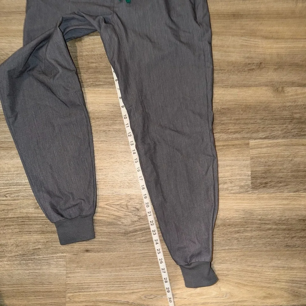 FIGS Tansen Jogger Scrub Pants Graphite Gray Men's Medium Elastic Waist